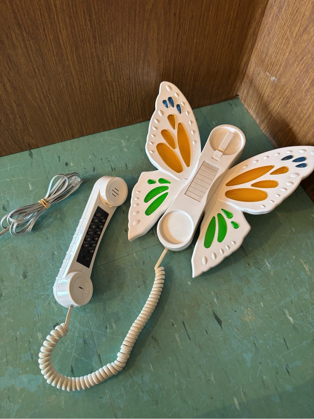 Vintage phone butterfly novelty telephone 1990’s 2000’s